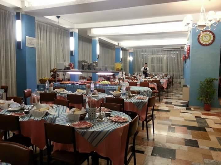 Hotel Pecci Rimini Kültér fotó